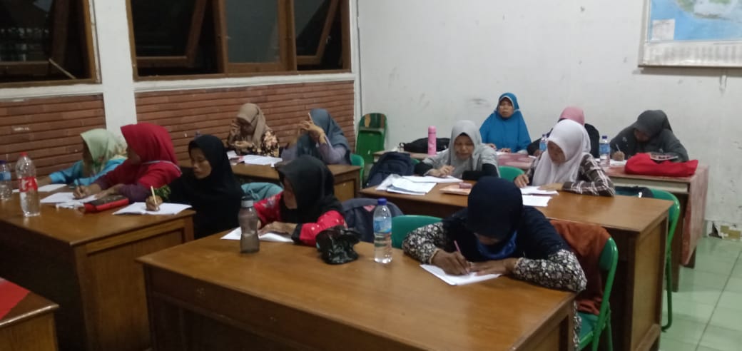 Tidak hanya pelajar rijal, Nisa pun antusias