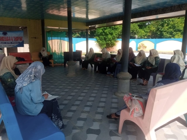 Melukis Masa Depan dengan Ilmu dan Peduli: Kunjungan Edukatif ke Komunitas Warga Belajar PKBM Al Zaytun