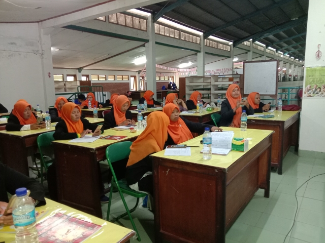 Menggapai Asa Di Usia Senja: Kisah-Kisah Inspiratif Dari PKBM Al Zaytun